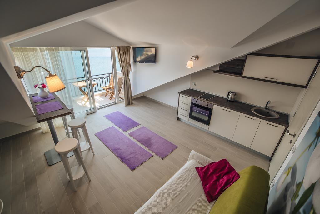 Apartments Harmonia Tivat Exterior photo